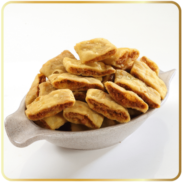Special Bakarwadi – crispy and spicy rolled snack by Gangdhar Mithaiwale – bestselling Maharashtrian namkeen